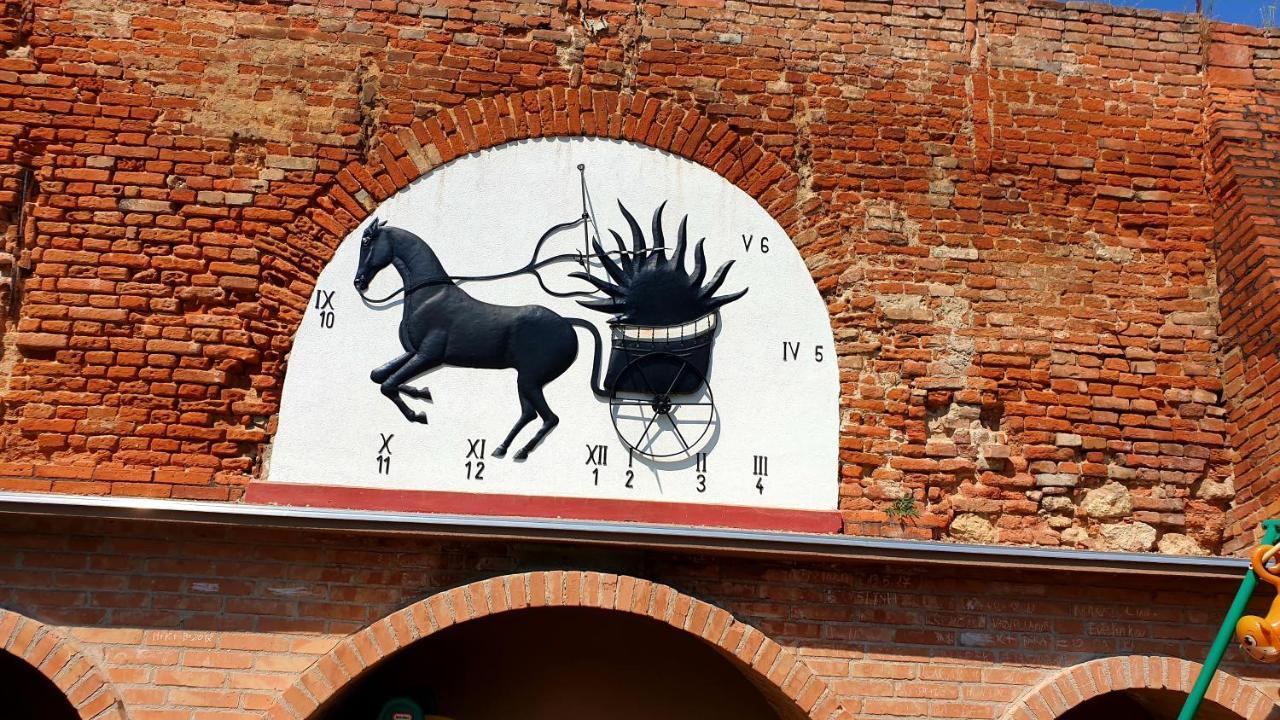 Penzion U Vlku Valtice Exterior foto