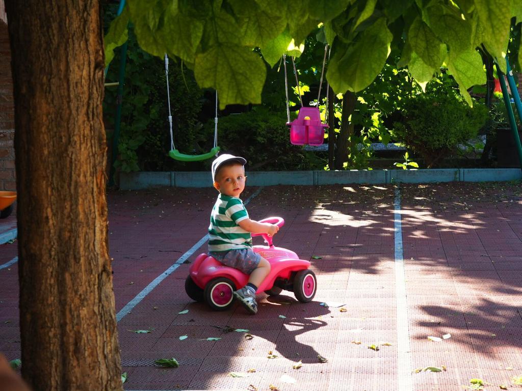 Penzion U Vlku Valtice Exterior foto